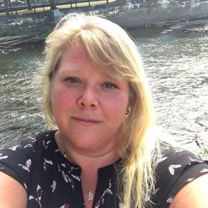 Meet your Posher, Pierrette